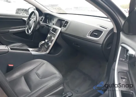 2016 Volvo S60 T5 Drive-E из США, поврежденный, VIN YV126MFJ2G2406126